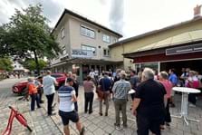 Vor dem neuen Innenstadtbüro