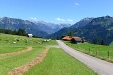 Oberhalb des Ortsteils Breiten