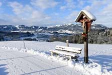 Im winterlichen Ortsteil Tiefenbach